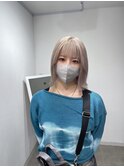 ホワイトベージュ