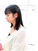 ワイドバングともみあげ三角形のカット