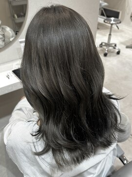 ベル サウス(BHEL south) 津市ロングレイヤーカットハッシュカット透明感カラー重めロング