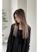 シエラ 心斎橋(CIERA.)&nbsp;ミルクティーベージュバレイヤージュクラゲヘアオリーブ