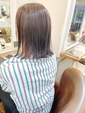 ネオリーブアイム 横浜西口店(Neolive aim) 切りっぱなしロブ 結べるボブ【横浜】