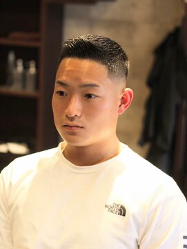 キングスマントーキョー 府中店(KINGSMAN TOKYO) ツーブロックマッシュ/波巻き/ハイライト/束感<理容室><府中駅>