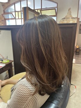 アドラーブル 女池店(adorable) 【ハイライト】【白髪ぼかし】【アッシュベージュ】