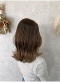 くびれミディアムボブ