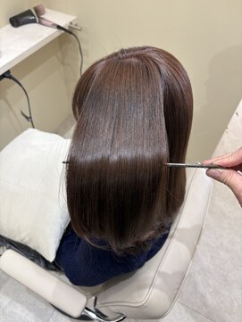 イコール 千葉(equal) 艶髪/髪質改善/縮毛矯正/[千葉]