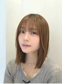 表参道酸性ストレート艶髪ミディアムレイヤーアッシュグレー30代