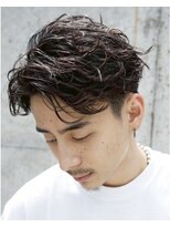 フィフス 栄(fifth)&nbsp;栄ニュアンスパーマカルマパーマセンターパートガイルヘア緩め