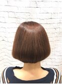 ショートボブ