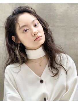 ピークアブー アヴェダ ギンザシックス(PEEK-A-BOO AVEDA GINZASIX) 【PEEK-A-BOO】ナチュラルウェーブ ロング  【銀座】