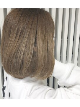 リシャール(R’E CHALE) エアリーボブ