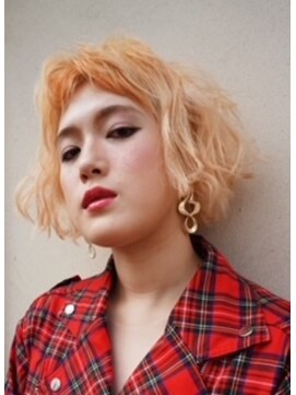 プラグ(Plug) 外国人風ハイトーンカラー似合わせカット