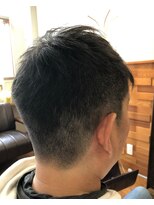 フリー(Free)&nbsp;爽やか束感モテる刈上げ黒髪ショート