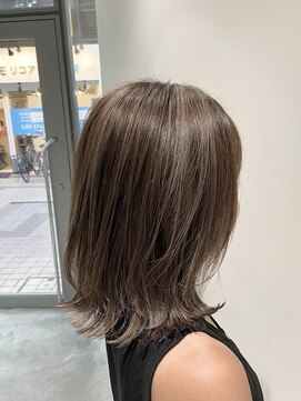 マリオ(mario) 山形<グレージュ×ハイライト>