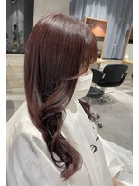 リーオオサカ(Lee Osaka)&nbsp;【ツヤ感溢れる】ピンクブラウン×顔まわりレイヤー/新出奈津樹