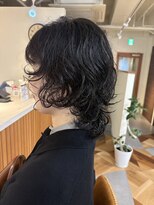 ラナ(LANA) 癖毛活かし!パーマ風ウルフヘア