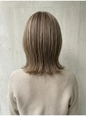 ミルクティーベージュ　 シースルーバング　ハッシュカット　