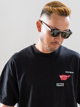 サンディーズバーバーショップ(Sandees) サイドパートショート七三アップバングフェード