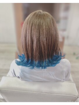 キュートリップ 裾カラーでワンポイント