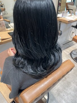 シェノン 奈良橿原店(CHAINON) blue black