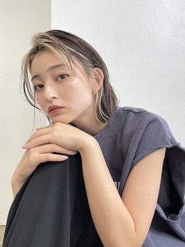 サンク 原宿 表参道(cinq) インナーカラー外ハネボブダブルカラーケアブリーチハイライト