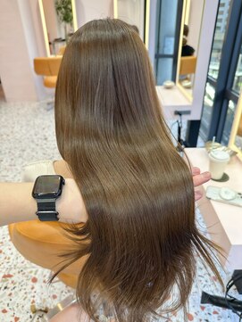 ボタン シブヤ(VOTAN SHIBUYA) 韓国ヘア/グレージュカラー/艶感カラー/透け感カラー