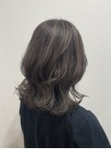 ハイライト×アッシュグレージュカラー