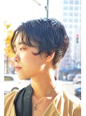 20代30代40代ハンサムショート・黒髪ニュアンスパーマスタイル