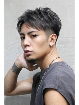 ルーツ(ROOTS) 男の色気漂う・お洒落ベリーショート