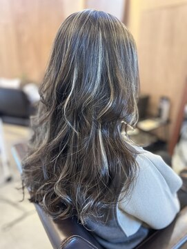 エン(EN) コントラストハイライト