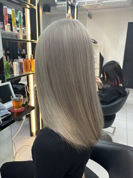 ラピス 大宮(Lapis) ホワイトシルバー♪