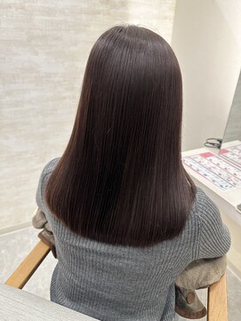 ウタ(Uta) ピンクブラウン*暗めツヤ感カラー