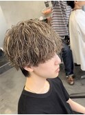 シャドウパーマブリーチメッシュ波巻きパーマ刈り上げマッシュ