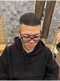 スキンフェードパンチ濡れパン短髪ベリーショートワイルドメンズ