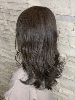 ヘアーチェリーコーク ランプ(HAIR CHERRY COKE Lamp)の写真/繰り返しパーマを楽しめるようダメージは最小限！トップや前髪だけのパーマなど、お悩み解決にもオススメ！