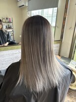 ロール(ROLL)&nbsp;バレイヤージュ/グレー/シルバー/ダブルカラー/天神大名