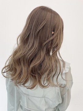 リトバイトゥルークリエイション 大宮(Re:to by True Creation) 【外国人風】くすみベージュ×波巻きミディ