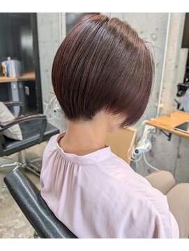 ローハ アゲオ(Lowha -ageo-) 艶髪まとまるショート×カシスピンクカラー