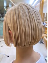 エン バイ ユアーズヘア 銀座店(eN° by youres hair)&nbsp;ハイトーン×美シルエットボブ