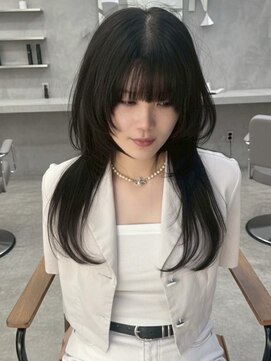 オルカ(ORCA) オリーブグレー/レイヤーカット/黒髪/マロンベージュ/新宿