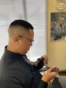 バーバーサトウ(BARBER SATO) バズニグロ