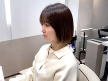 レヴ(Rev)の雰囲気（縮毛矯正で艶髪に。ヘアスタイルの似合わせも叶う〔縮毛矯正〕）