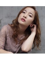 エラ(ELLA)&nbsp;大人可愛いゆるふわパーマで愛されヘア