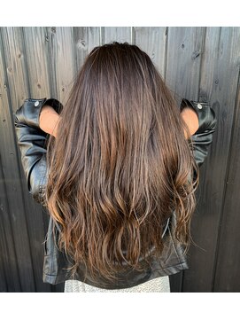 ラテ 伊勢崎(LATTE) 立体感グラデーション3Dカラー