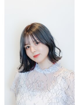 ライカ(Lycka) レイヤーボブ　インナーカラー