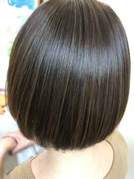 ヘアー バイ ミーズ(hair by Mii’s) 艶ボブ