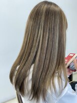 ヘアーアンドアート ルミナ(HAIR&ART LUMINA) 【佐々木】ブロンドハイライト