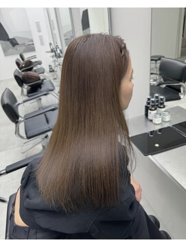 ガリカ 大名(Gallica) <オバマ>赤みを抑えたさらツヤ質感の透明感オリーブカラー