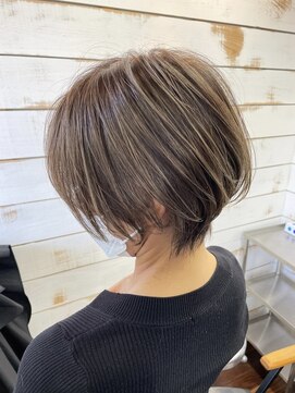 ハーツ(Heart's) 白髪ぼかし脱白髪染め似合わせショートボブ40代50代60代