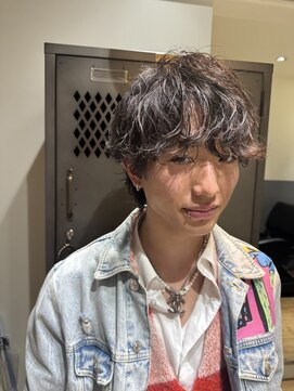 リフル 八王子(RIFULL) メンズパーマ　ツイスパ　波巻き　フェード