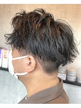 トリコ(ToricO) 刈り上げショートマッシュ フェザーショート グレー パンク